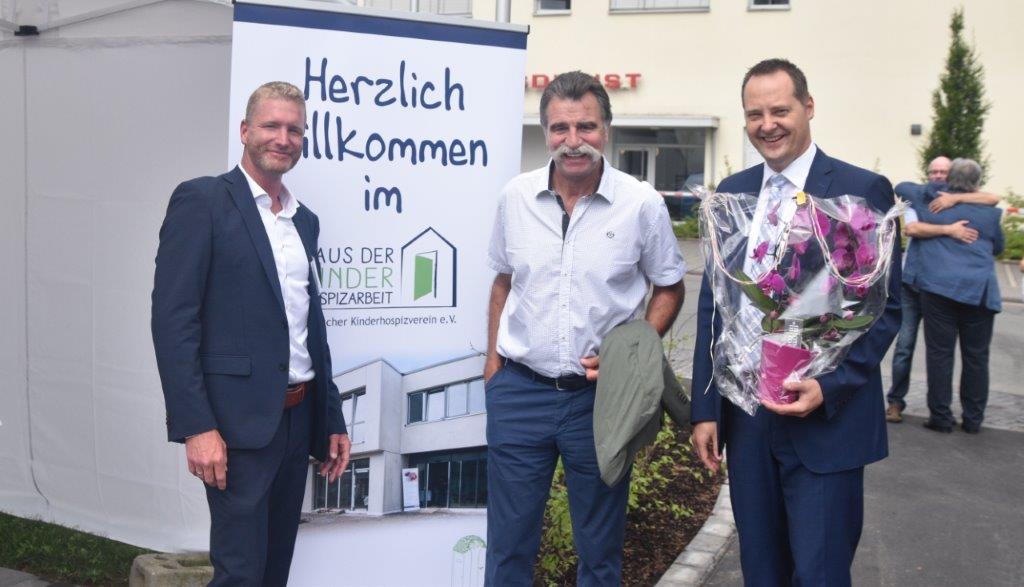 deutscher Kindehospizverein 1 Martin Giese Geschaftsfuhrer Heiner Brand Peter Weber Burgermeister Olpe 2018